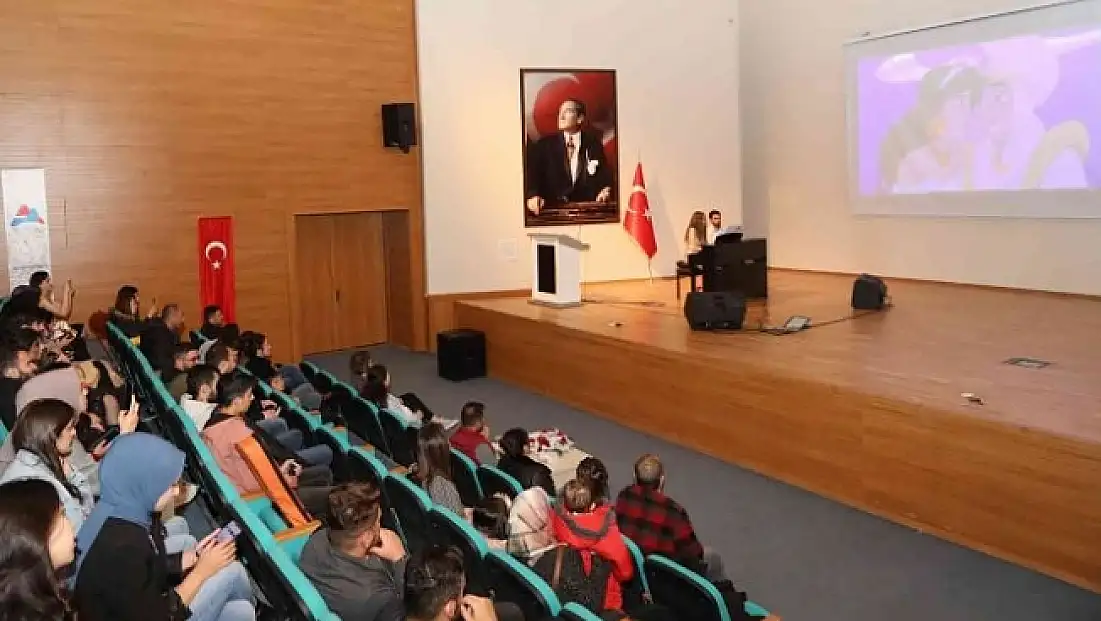 AİÇÜ'de film müzikleri konseri beğeni topladı