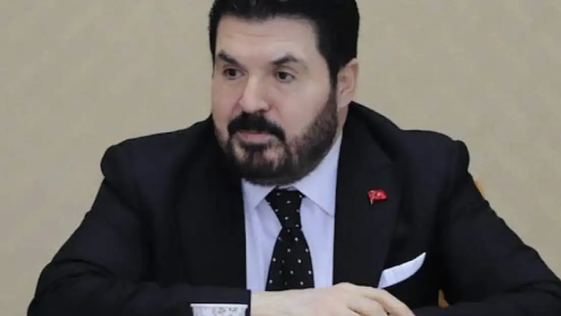 Savcı Sayan’dan Tarihe ve Siyasete Duygusal Vurgu: Her Geç Kalınmış Barış, Bir Daha Doğmayan Bir Bahardır