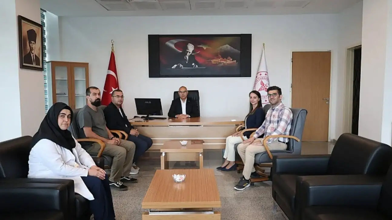 Ağrı Valisi Mustafa Koç'tan Ağrı Eğitim ve Araştırma Hastanesi'ne Ziyaret: Sağlık Hizmetleri Yakından Takip Ediliyor