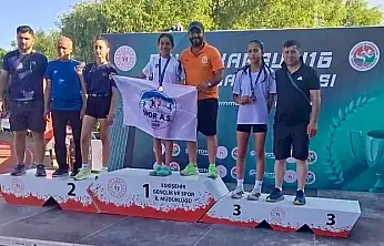 Ağrı'nın Yıldız Kızları Türkiye Şampiyonası'ndan Çifte Madalyayla Döndü