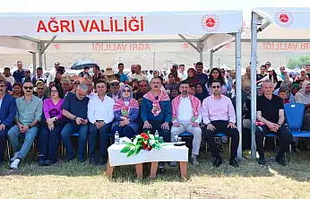 Balık Gölü şenliği'ne binlerce kişi katıldı, Ağrı'da renkli görüntüler