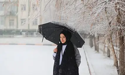 Ağrı'da kar yeniden etkili oldu