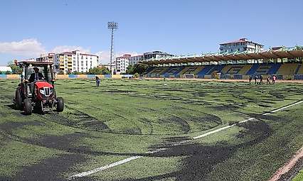 Ağrı'da Spor Yatırımları: Stadyum Zemini Yenileniyor