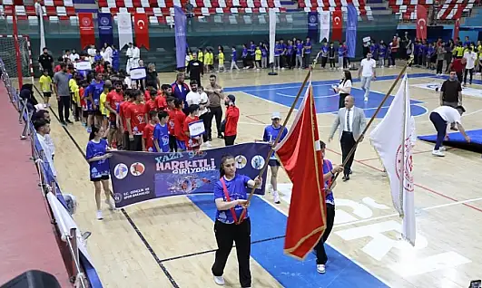 Ağrı'da GSB Yaz Spor Okulları kapılarını açtı: 24 branşta ücretsiz eğitim başladı