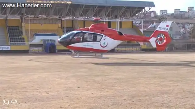 Yeni doğan bebek, ambulans helikopterle Erzurum'a sevk edildi -