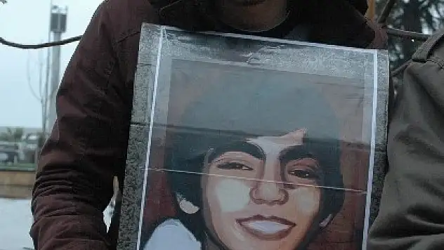 Berkin Elvan Eylemlerinin Simgesi Ekmek Oldu