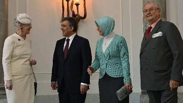 Cumhurbaşkanı Gül Danimarka'da Kraliyet Töreniyle Karşılandı