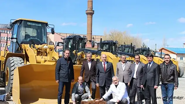 AĞRI İL ÖZEL İDARESİ TÜRKİYE'NİN EN GENÇ ARAÇ FİLOSUNA SAHİP