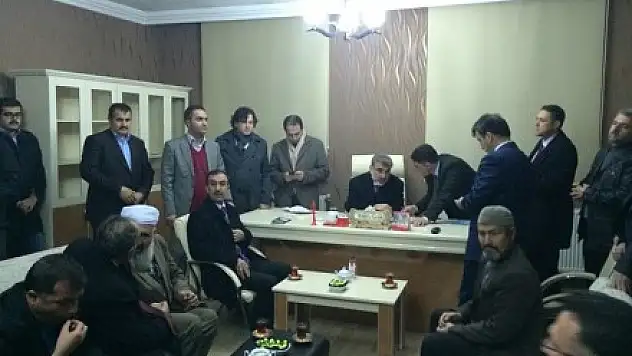 Enerji Bakanı Yıldız Ağrı Semerkand Vakfını Ziyaret Etti