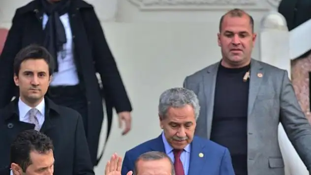 Başbakan Konuşurken Lastik Yakıp Protesto Ettiler