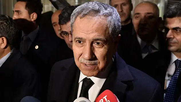 Arınç: Allah Onların Bin Kere Belasını Versin