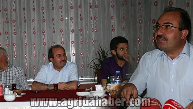 REKTÖR 'ASLAN'dan  GAZETECİLERE İFTAR
