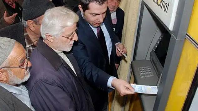 Hükümet düğmeye bastı: Emekliye müjde!