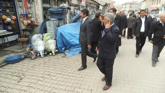 Fırat Öztürk, Tutak Esnafına Teşekkür Etti