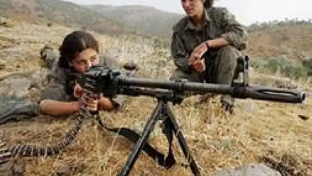 Terör örgütü 5 kadını kurşuna dizdi