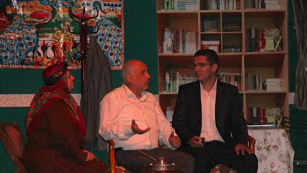 Bir Yiğit Vardı' Tiyatrosu İzleyenleri Duygulandırdı