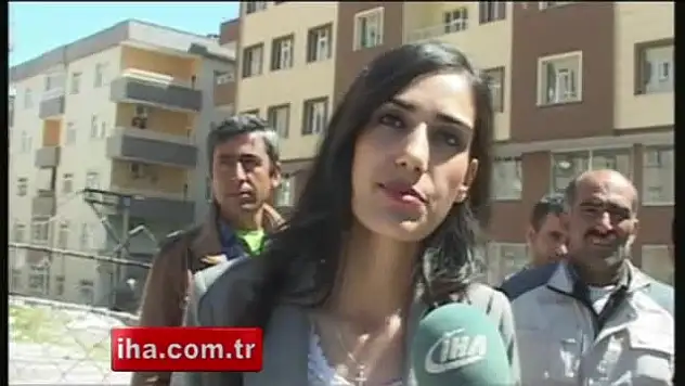 Türkiye'nin İlk Süryani Belediye Başkanı Akyol Mazbatasını Aldı