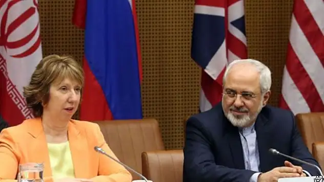 Ashton ve Zarif İran ile Nükleer Müzakerelerin Yeni Turu Öncesi Bir Araya G
