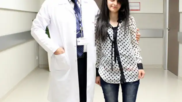 Dikilen Ayakları İle Doktorunu Ziyaret Etti