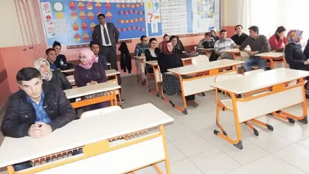 Eleşkirt'teşubat'ta Atanan Öğretmenlere Hazırlayıcı Eğitim Veriliyor