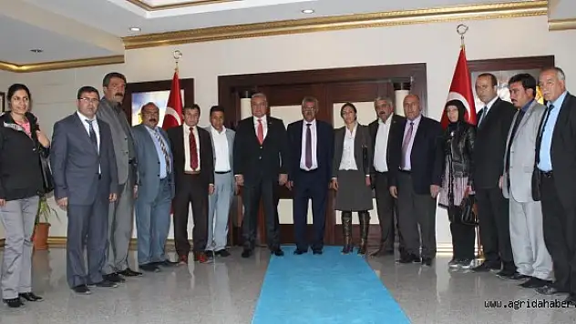 BDP Heyeti Vali Tekinarslan'ı Ziyaret Etti