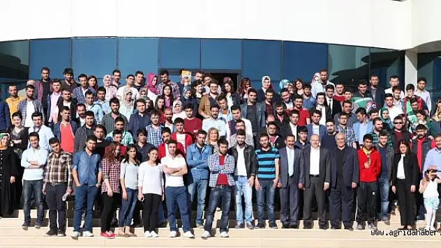 IC VAKFI DÖRDÜNCÜ GELENEKSEL BURSİYER BULUŞMASI YAPILDI