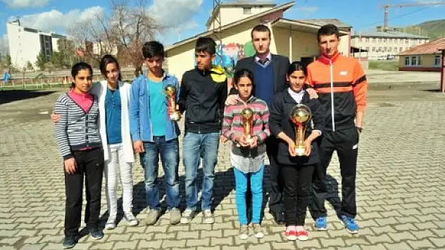 Eleşkirt Ybo Başarıya Doymuyor