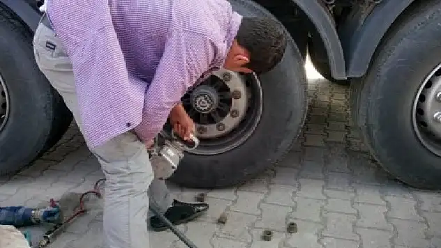 Tır Lastiğinde 61 Kilo Eroin Ele Geçirildi