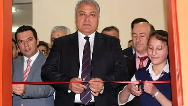 Ağrı'da Z Kütüphane Açılışı Yapıldı