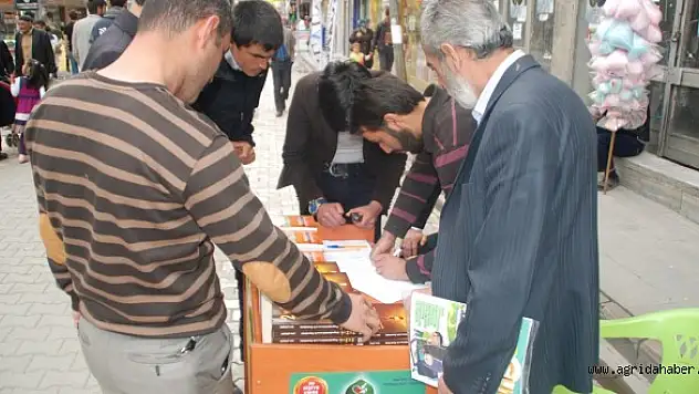 Ağrı'da KDSS standı açıldı