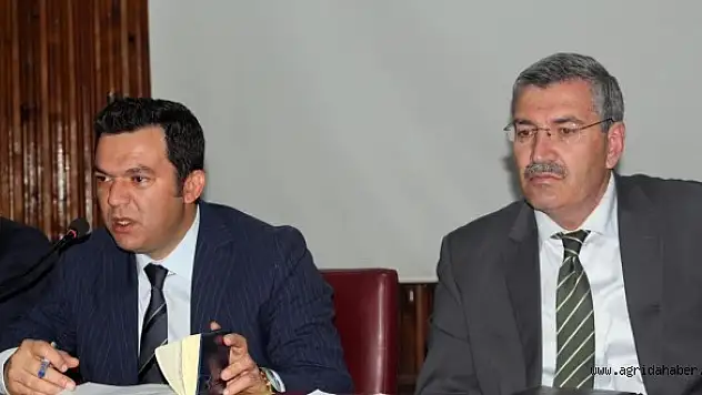 VALİ YARDIMCISI TENGİR OKUL MÜDÜRLERİYLE BİR ARAYA GELDİ