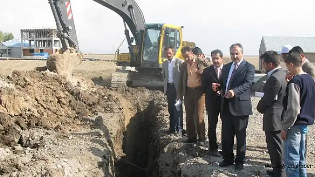 ARSLAN  'FIRSAT VERİLİRSE AĞRI'YI YENİDEN İNŞA EDECEĞİZ'
