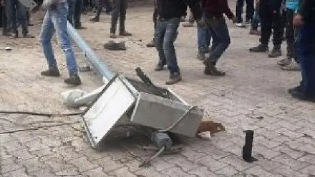 Ağrı'da MOBESE'yi Yıkan 8 Kişi Gözaltına Alındı