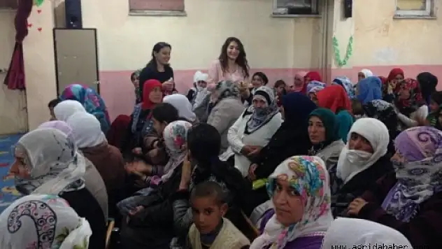 Ağrıda Annelere Sağlık Eğitimi