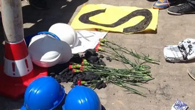 Somda'da Ölenler İçin Tek Kişilik Oturma Eylemi