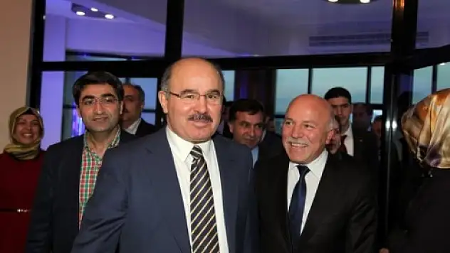 Ak Parti Genel Başkan Yardımcısı Çelik Ağrı'da