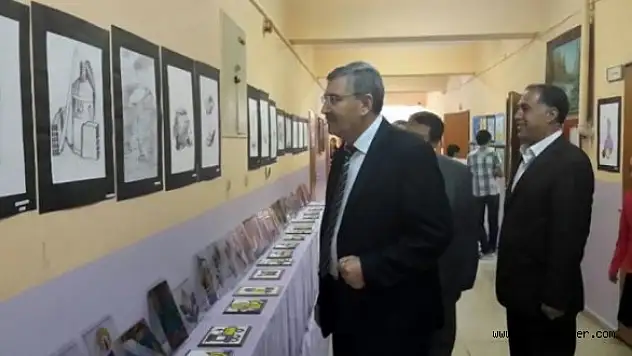 Öğrencilerden Yıl Sonu Resim Sergisi