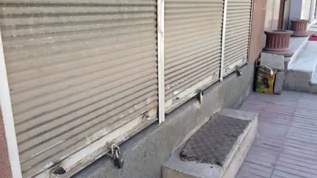 Doğubayazıtta Esnaf Kepenk Açmadı