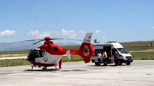 Ağrı'da Ambulans Helikopter, Prematüre Bebek İçin Havalandı