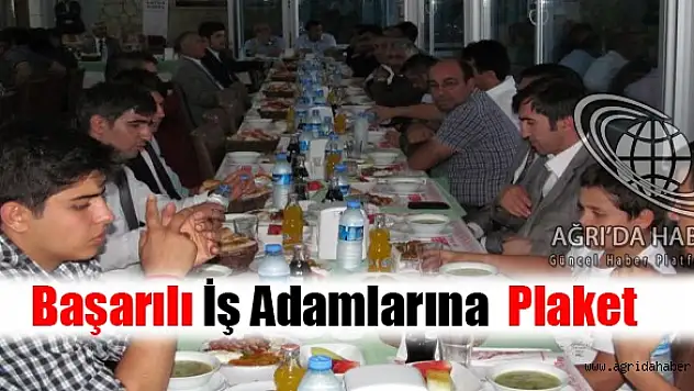 Başarılı İşadamlarına Plaket