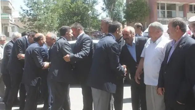 Milletvekilleri İlçe Teşkilatıyla Bayramlaştı