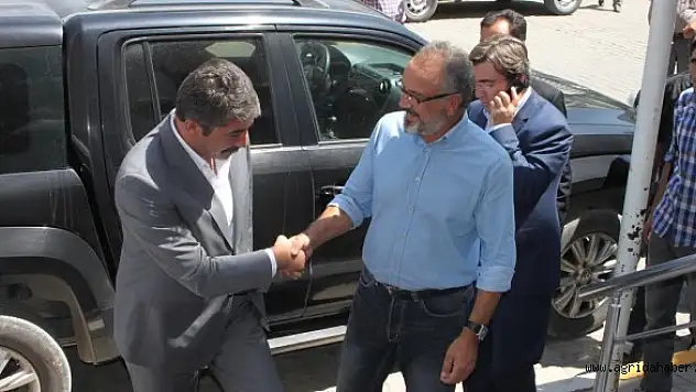 Sakık Öztürk'ü Ziyaret Etti
