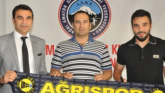 Volkan Şen ve Fuat Alpaslan'dan Ağrı ASKF'ye Ziyaret
