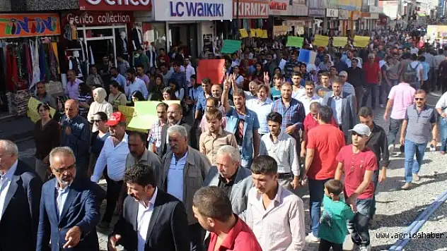 Ağrı'da  1 Eylül Dünya Barış Günü Yürüyüşü Düzenlendi