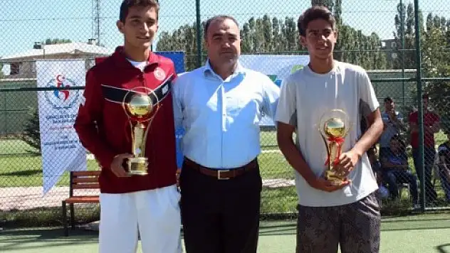 16 Yaş Türkiye Tenis Şampiyonası Sona Erdi
