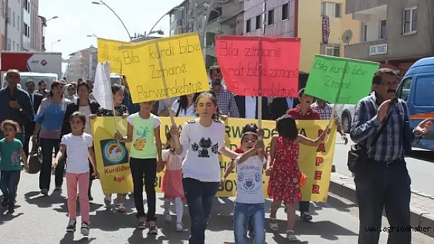 Ağrı KURDİDER Ana Dilde Eğitim İçin Yürüdü
