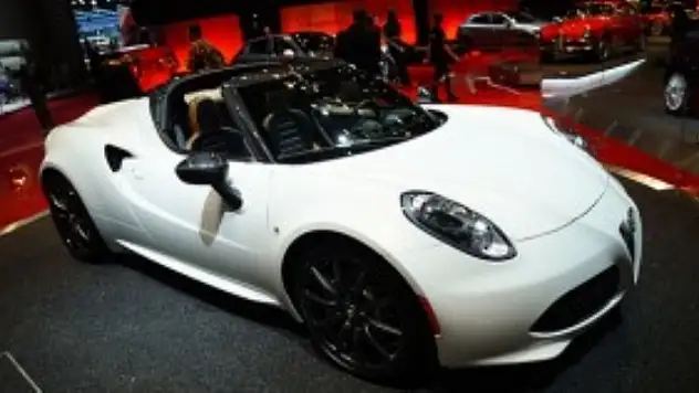 4c Spider Paris'te Yüzünü Gösterdi