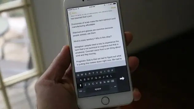 İphone 6 Plus'a Tek Elle Kullanılan Klavye Geldi