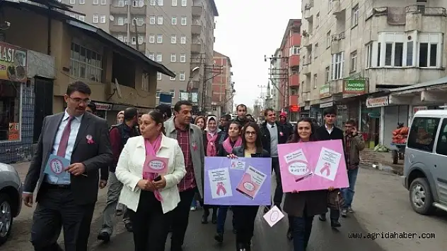 Ağrıda, Meme kanseri bilinçlendirme yürüyüşü