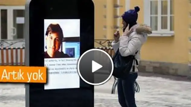 Rusya'daki Steve Jobs Anıtı Söküldü!